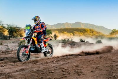 TOBY PRICE PLACES FOURTH ON DESAFIO RUTA 40 OPENING STAGE | KTM Philippines