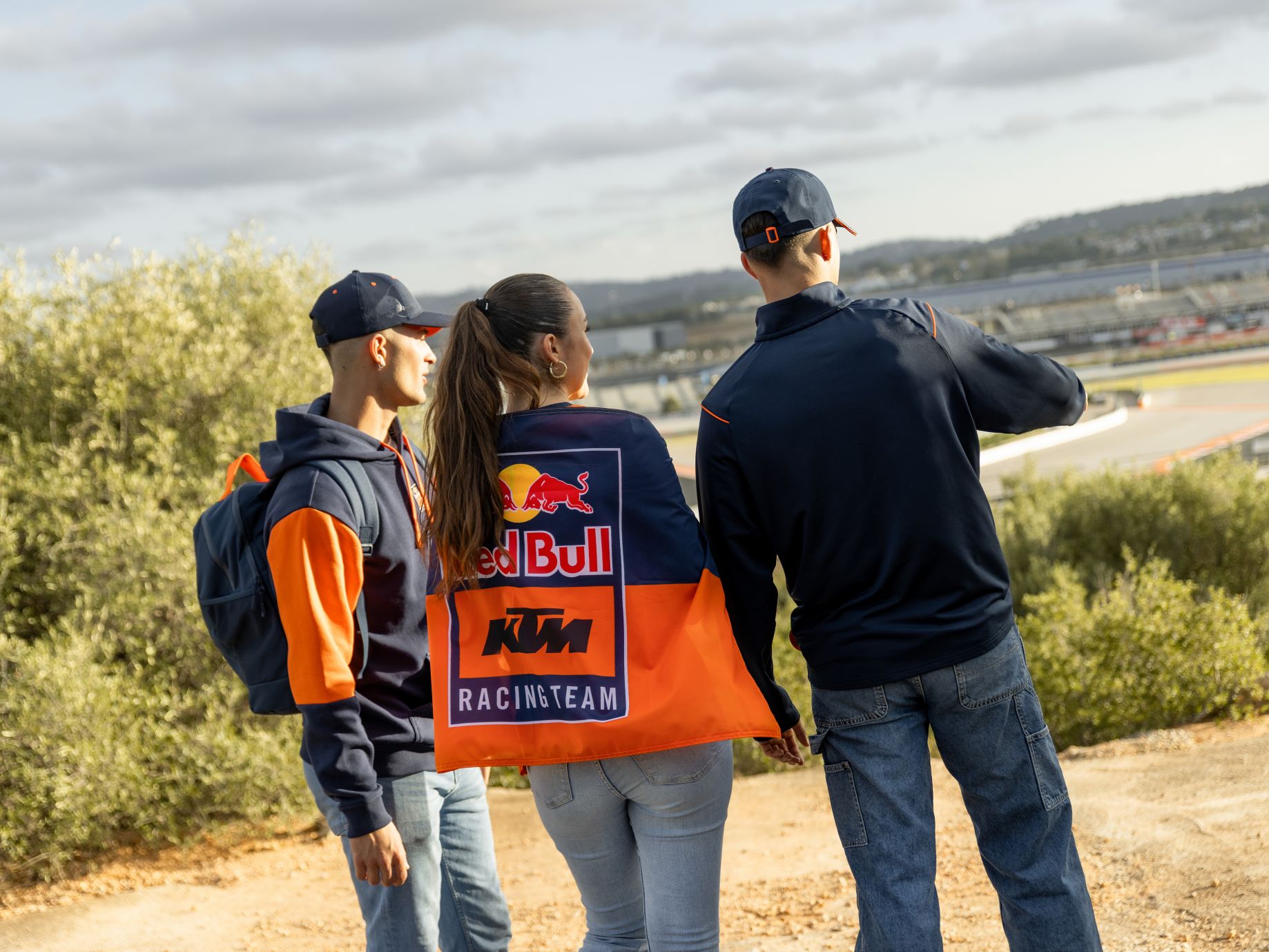 Red Bull Lifestyle and Functional collections | KTM 日本
