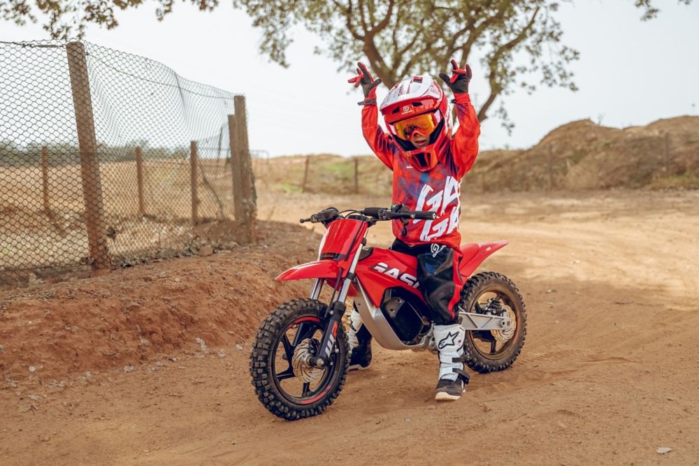 GASGAS EXPANDS ITS MINI ELECTRIC DIRT BIKE LINE-UP WITH THE RADICAL MC-E 2!