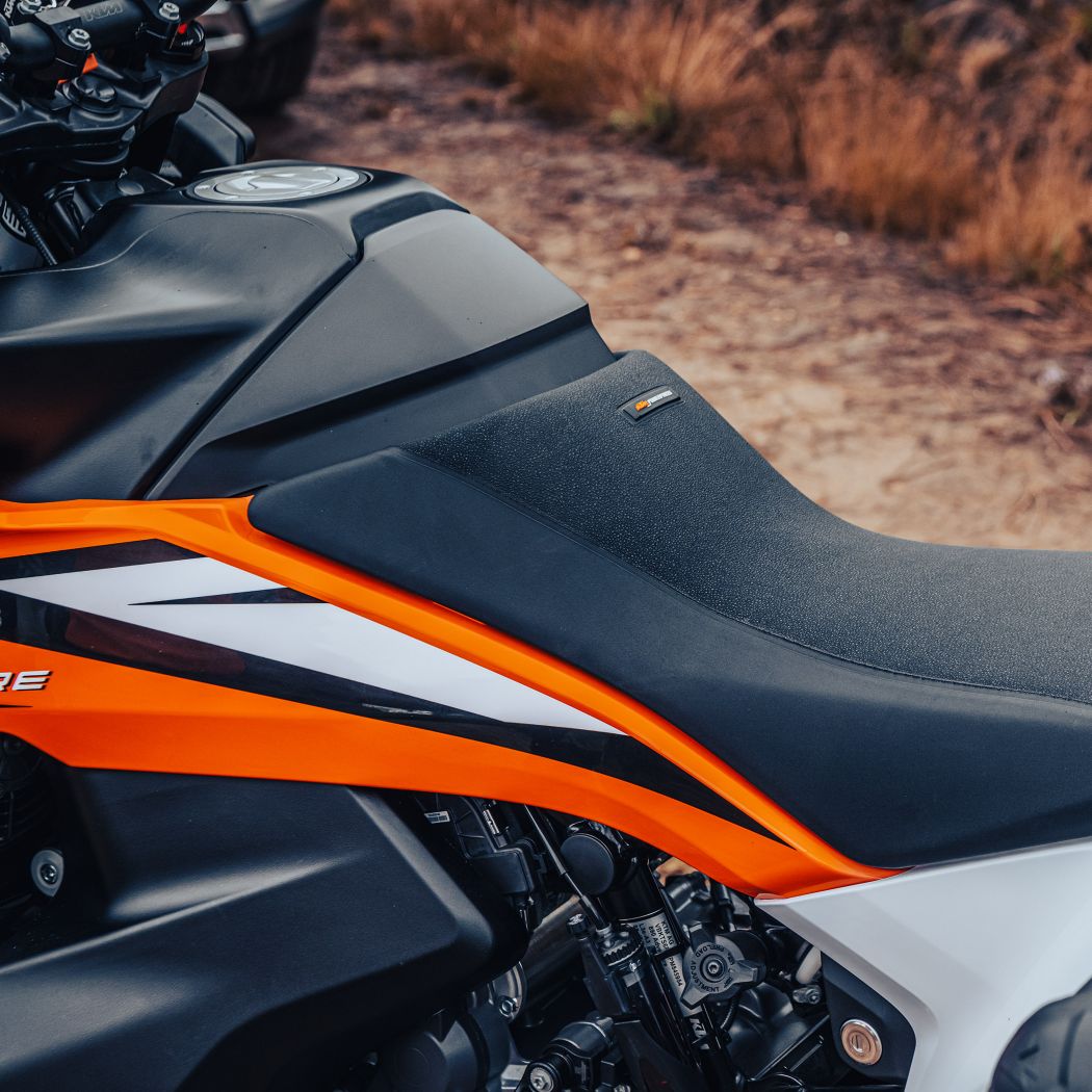 Ktm 890 clearance adventure low seat