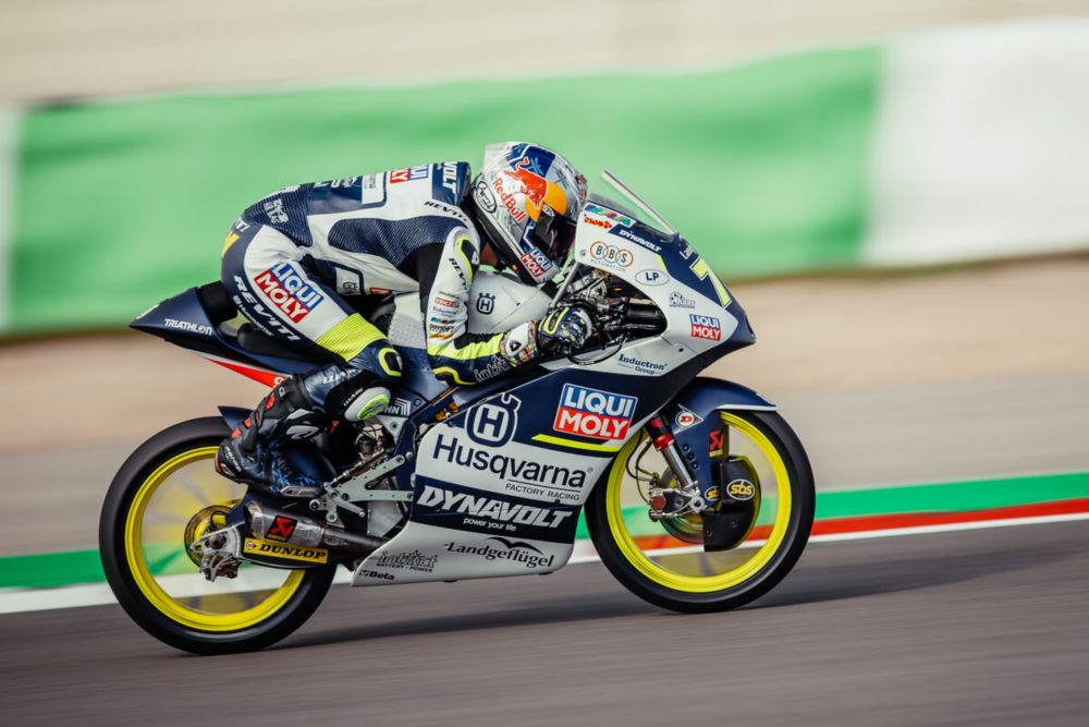 Husqvarna 2024 moto gp