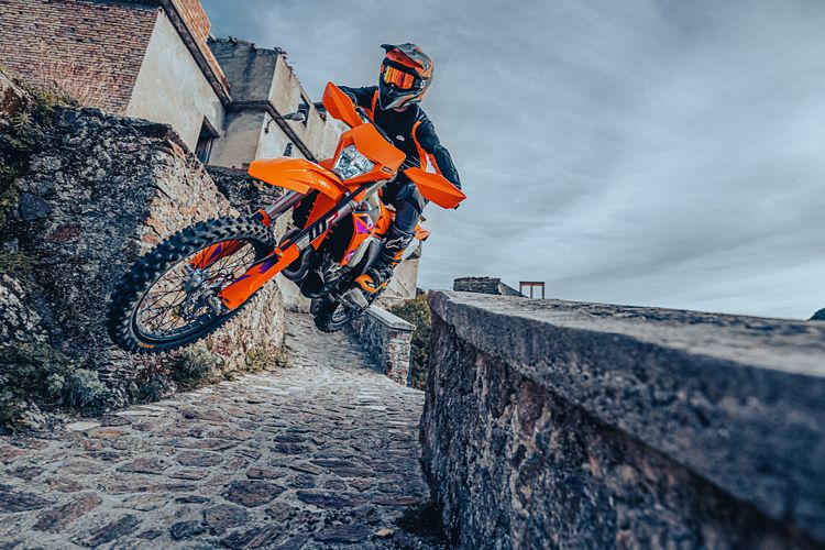 La gama KTM Enduro dos tiempos