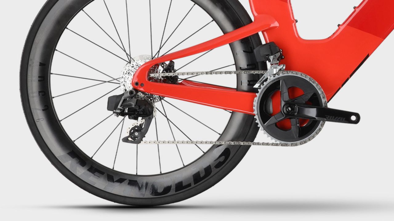 FELT_IAx_ADV_RivaleTap_AXS_drivetrain