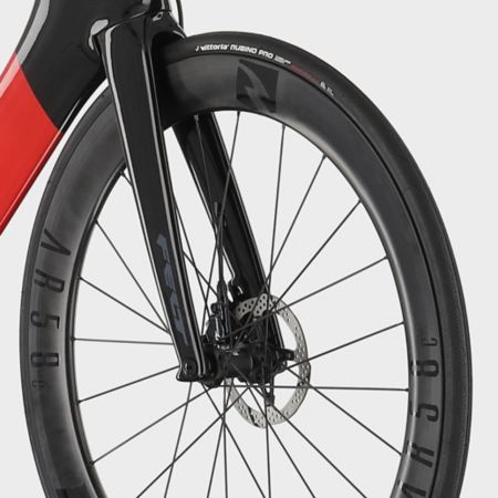 FELT_IAx_ADV_RivaleTap_AXS_wheels