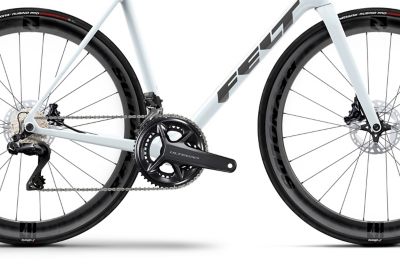 FR-ADV-Ultegra-Di2-lightning-white-render-bottom-bracket