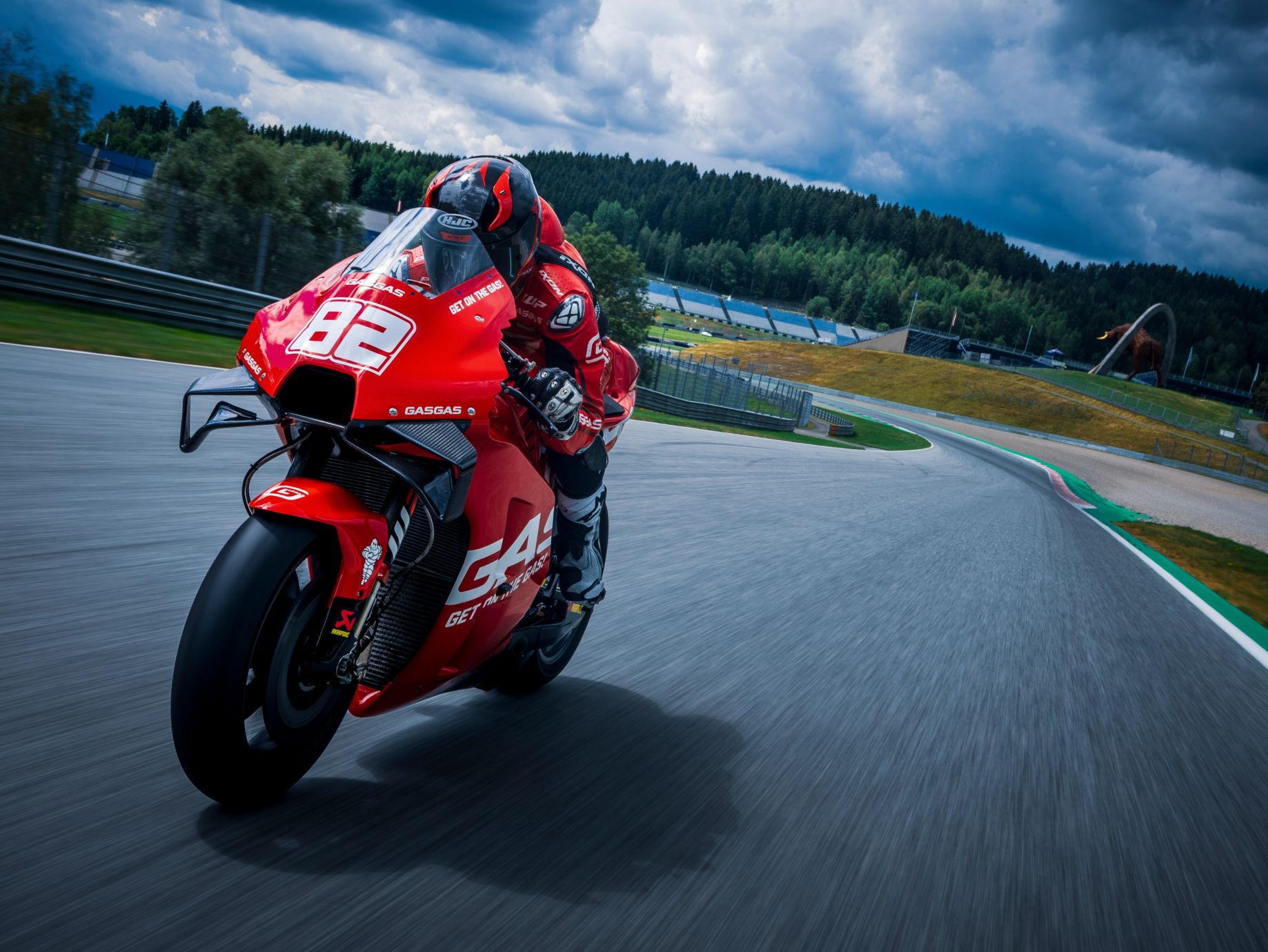 MotoGP Racing '21 - Download this Intense Motorcycle Racing Game