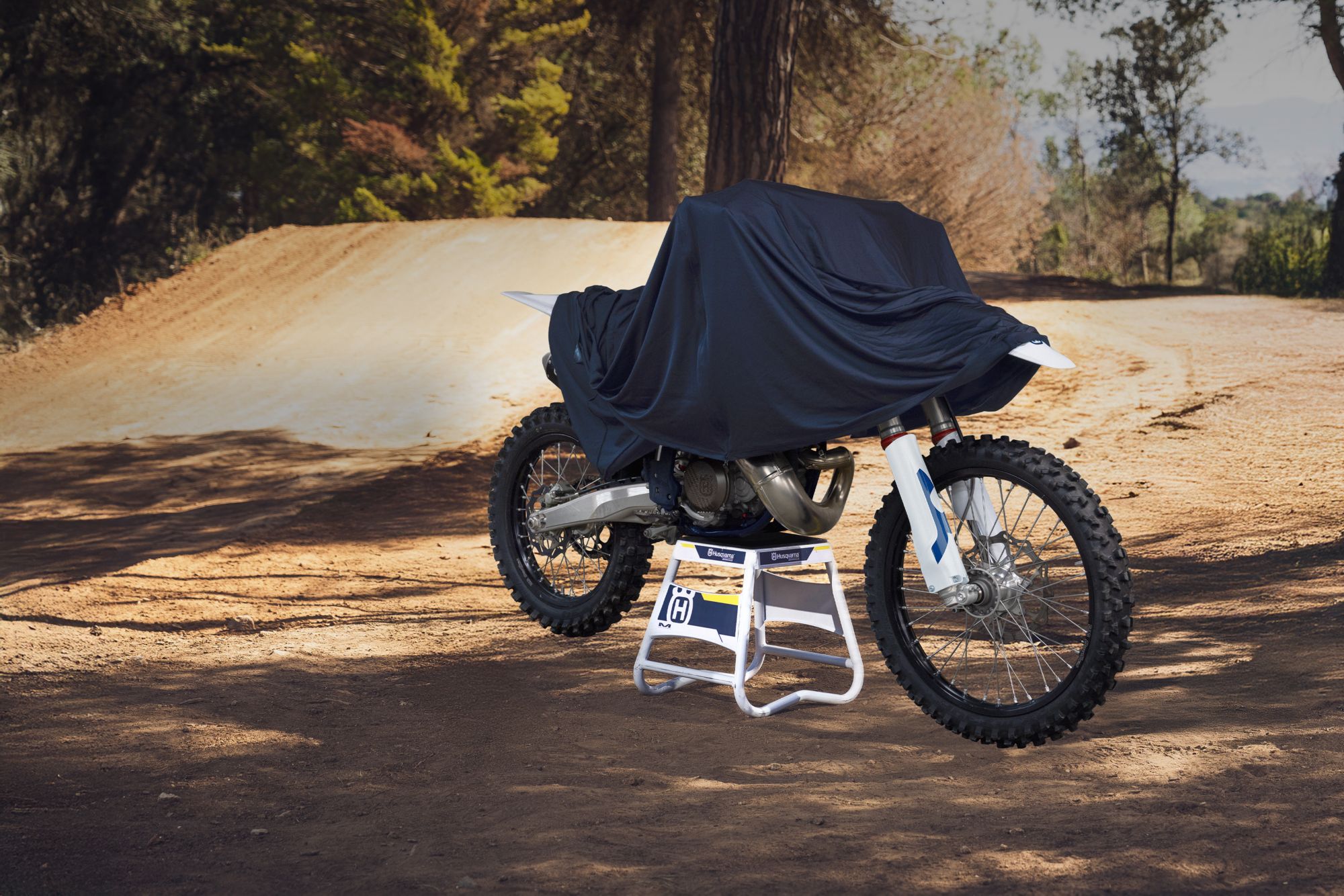 Husqvarna Banner