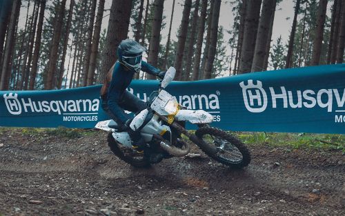 YMT　ハスクバーナ無骨仕様 YMT ハスクバーナ無骨仕様 Husqvarna Line up | Rider's Land YOYO
