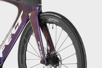 IA-FRD-20-zipp-454-carbon2