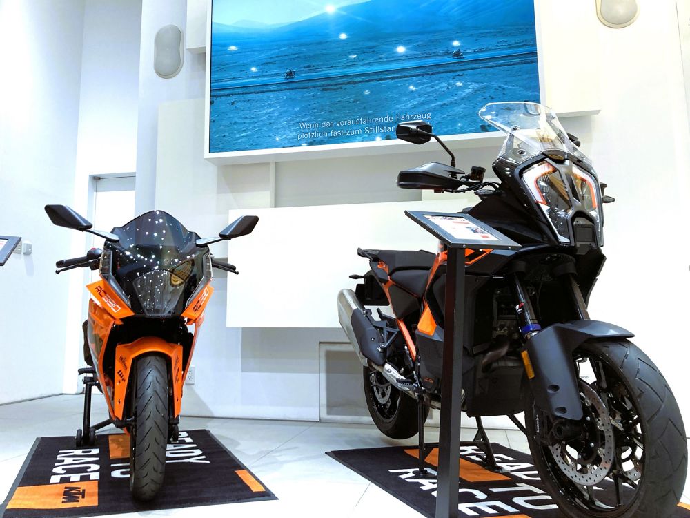 ボッシュ株式会社 渋谷本社にMSC搭載車両を展示 | KTM 日本
