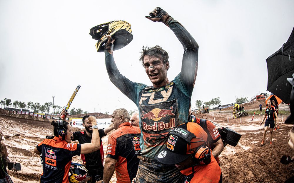 林京佑 Mindset & Setup: How Laengenfelder Won MX2 Title | KTM 中国