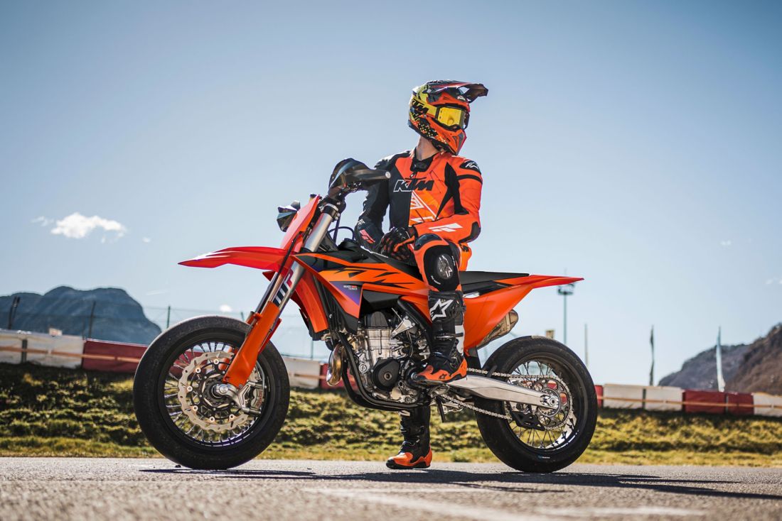 KTMページ KTM - READY TO RACE