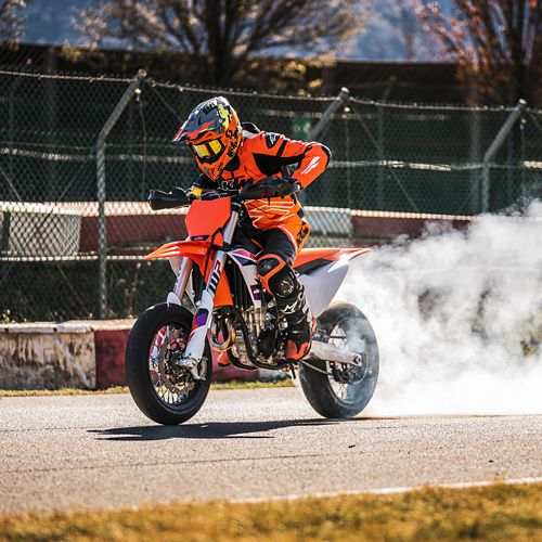 KTM様 Models | KTM 日本