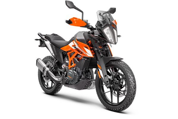 KTM-travel-my23-390-adventure-studio-image-right