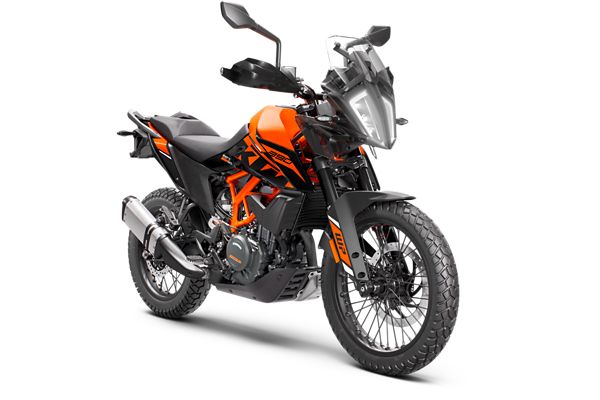 KTM-travel-my23-390-adventure-sw-studio-image-right