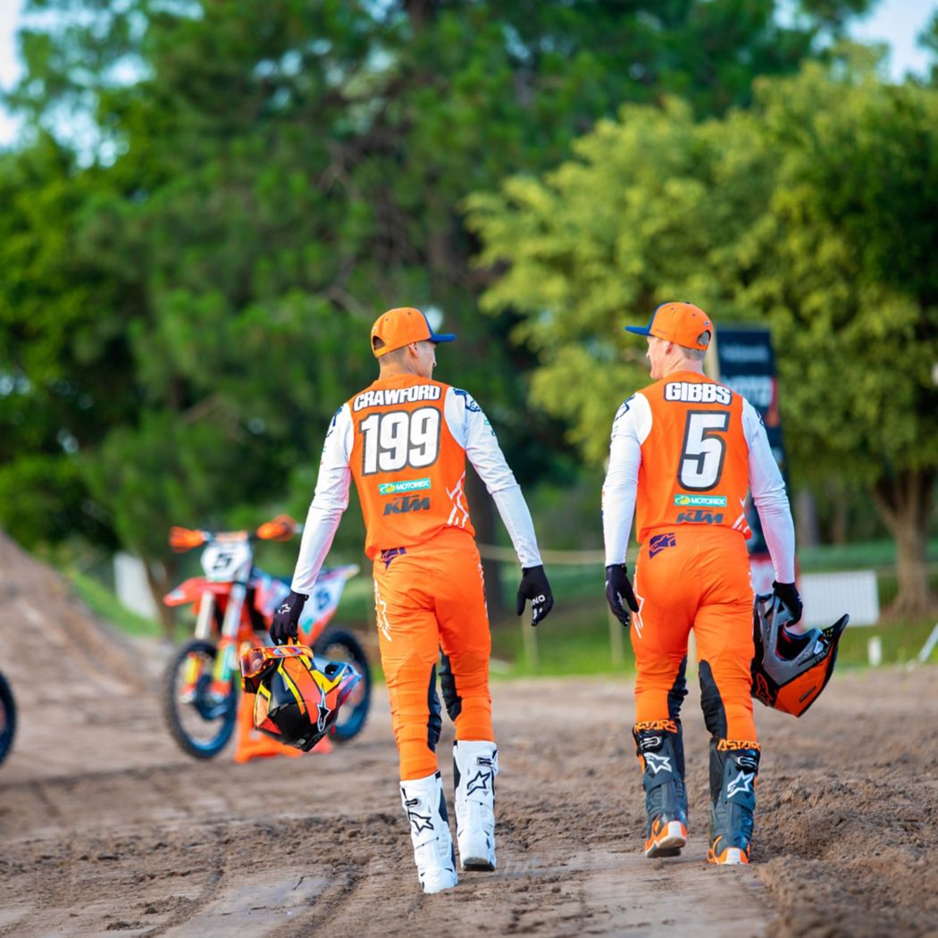 Ktm hotsell motocross kit