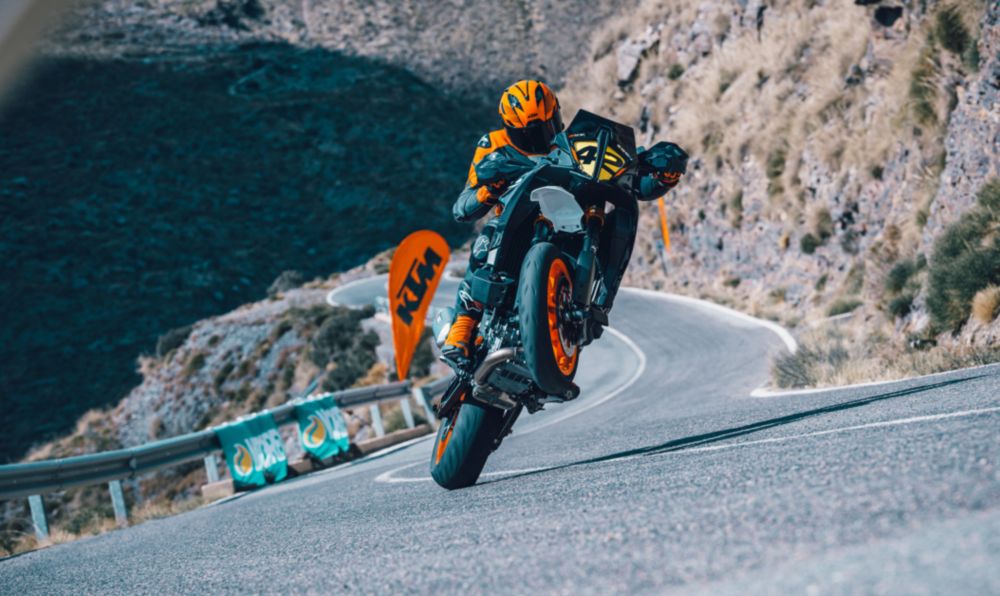 KTM スポーツツアラー - 高速ツーリングバイク | KTM 日本 KTM スポーツツアラー - 高速ツーリングバイク | KTM 日本