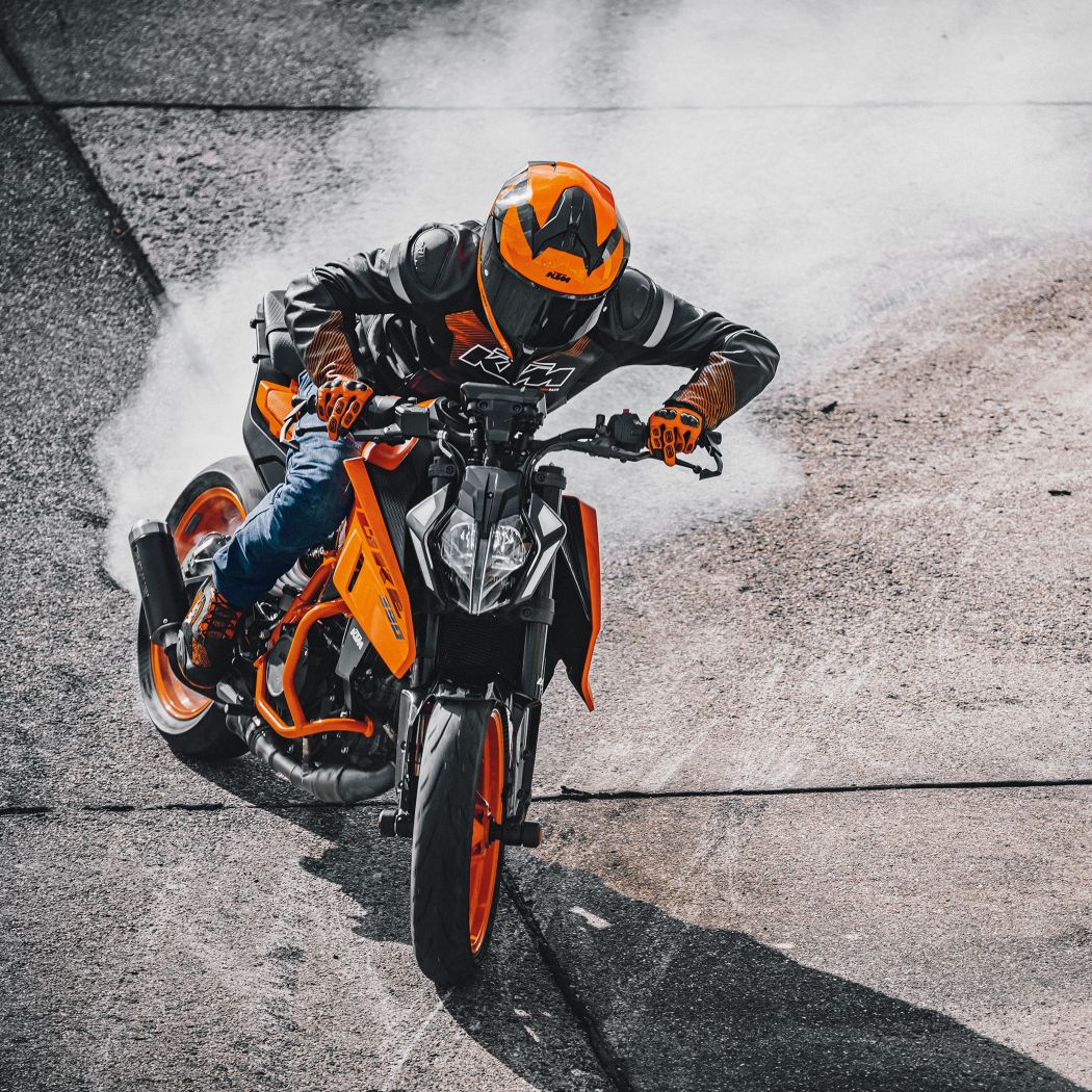 Gosta de desenhar motos? Promoção vai 'dar' uma KTM Duke! - Motonline