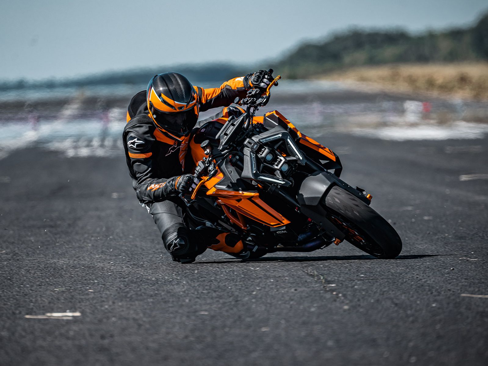 Desvelada la nueva KTM RC390, moto deportiva para carnet A2