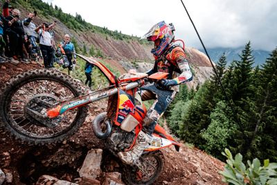 VIDEO: SLAYING THE IRON GIANT – MANI LETTENBICHLER WINS ERZBERG 2023 | KTM