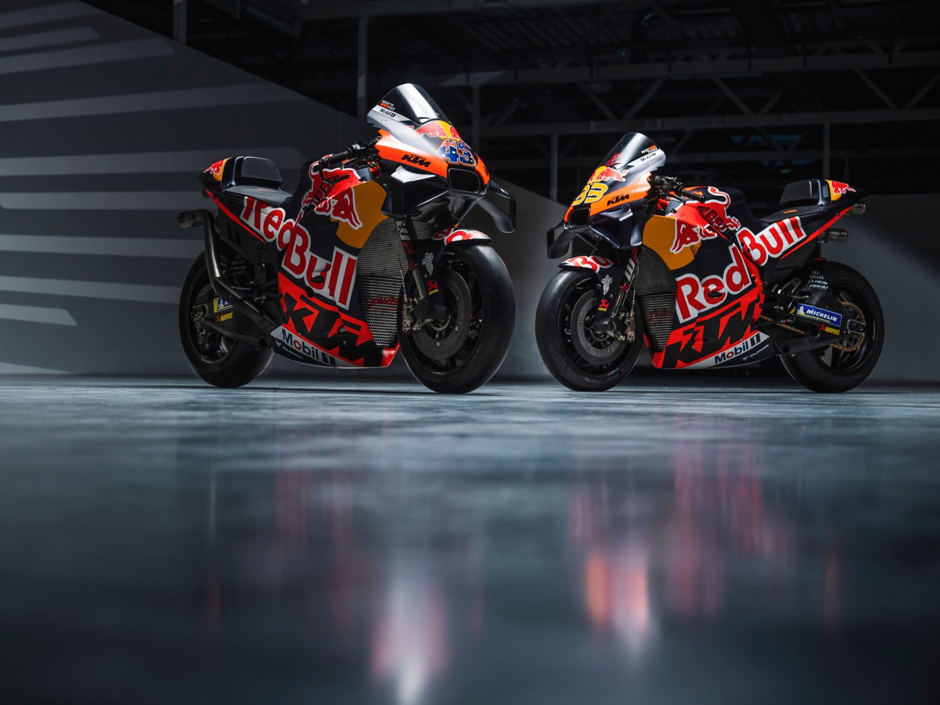 MotoGP 2022: Red Bull KTM apresentou motos e pilotos para a nova