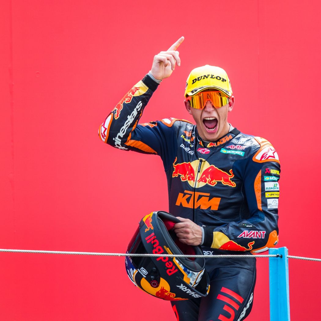 Red KTM relentless in Moto2™ with Fernandez Dutch GP victory