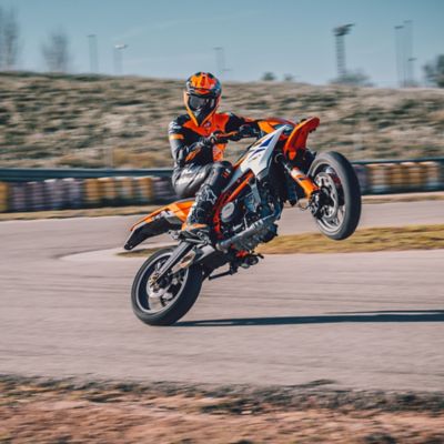 KTM Supermoto - Agile & Powerful Bikes | KTM Canada