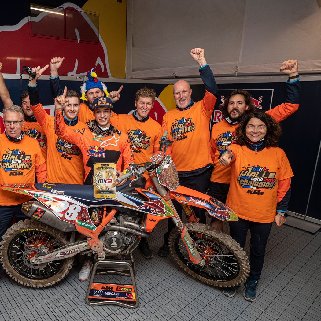 Vialle Wins Mx2 Fim Motocross World Championship At Grand Prix Of Pietramurata