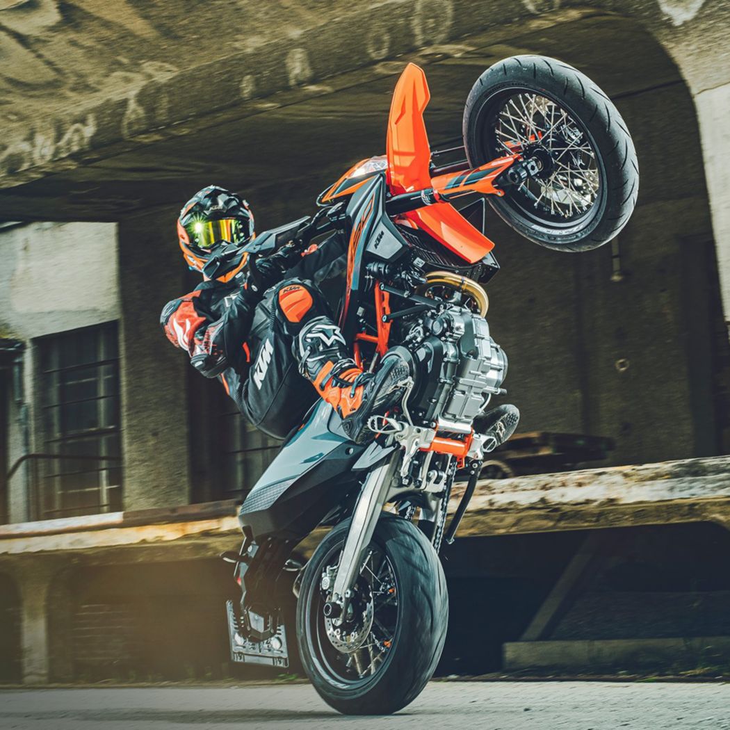 Best Supermoto Motorbikes: Skids And Wheelies For All! MCN | atelier ...