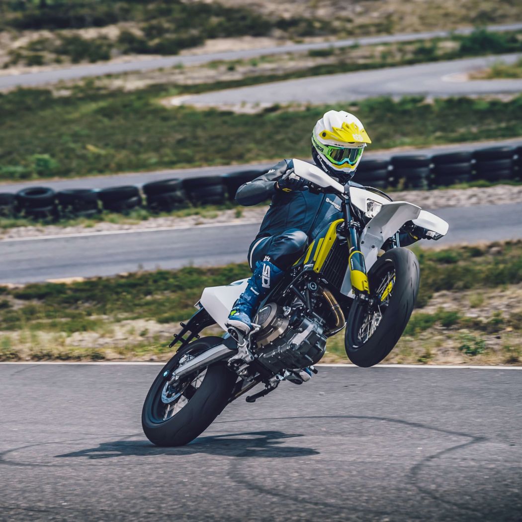 Supermoto