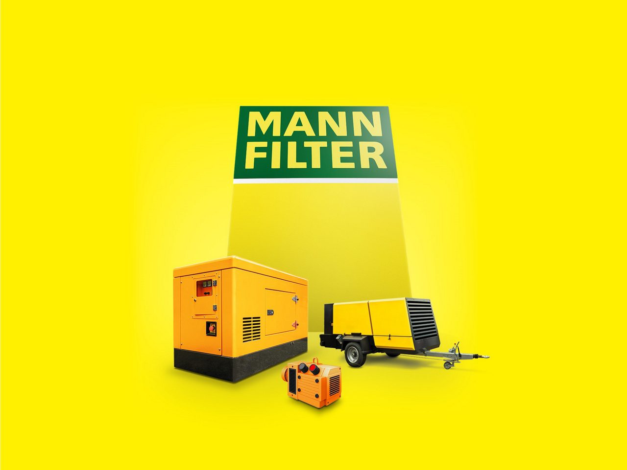 顯示MANN-FILTER商標的黃色背景，後方為壓縮機與真空汞