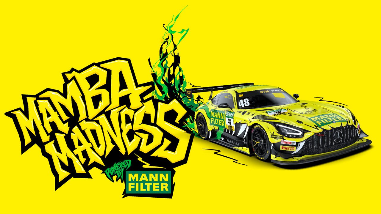 MAMBA MADNESS Schriftzug neben einem Mercedes-AMG GT3 in MANN-FILTER Design auf gelbem Hintergrund