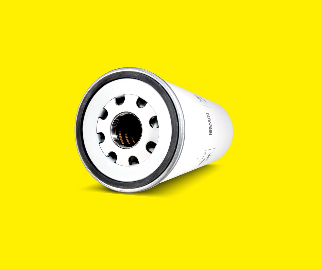 Spin-on fuel filters from MANN-FILTER: high class performance is guaranteed.