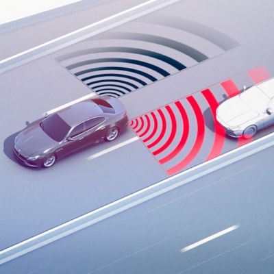 Active Blind Spot Assist Safety Maserati