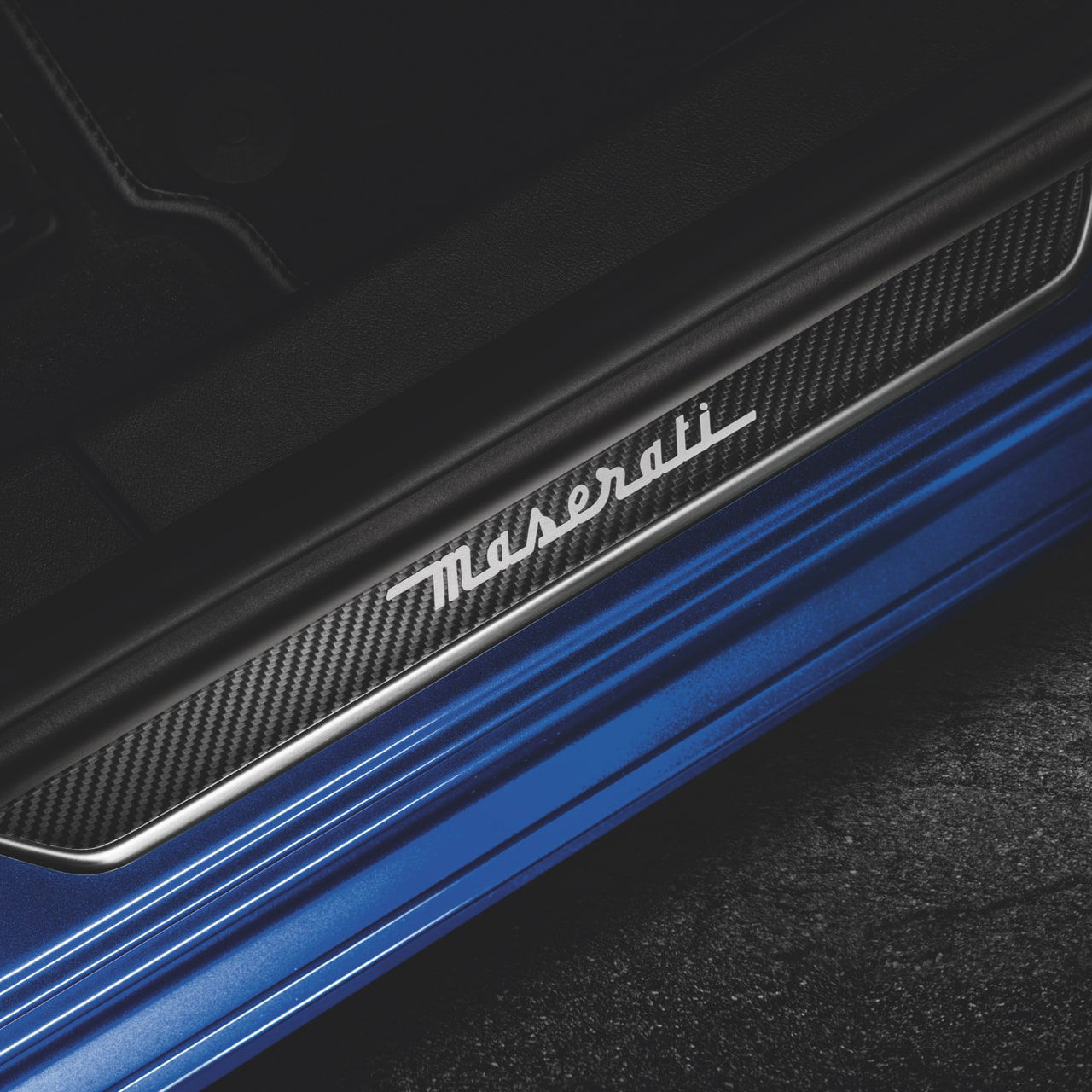 Maserati accessories and customisation - Carbon Doorsill Plates Maserati Ghibli