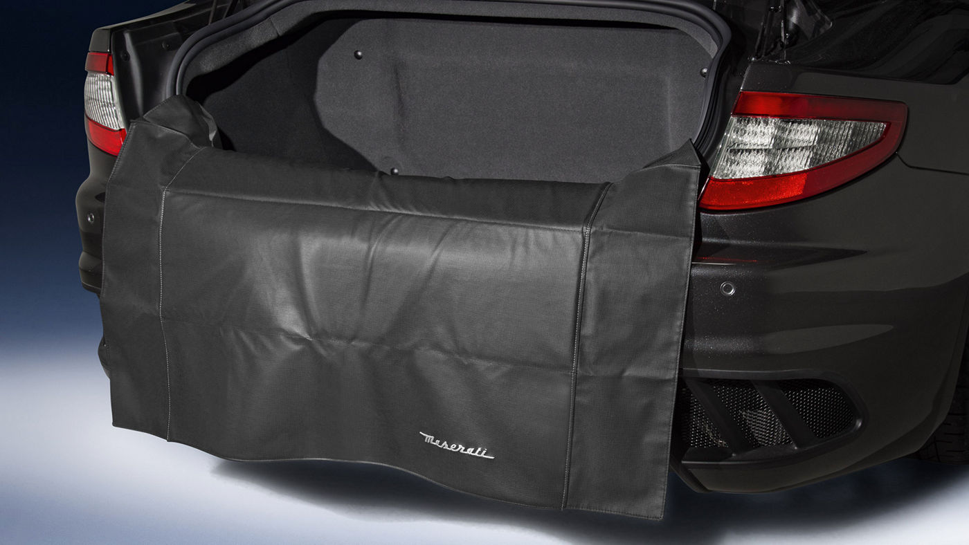 Alfombrilla de protección para borde de carga en maletero del Maserati GranTurismo