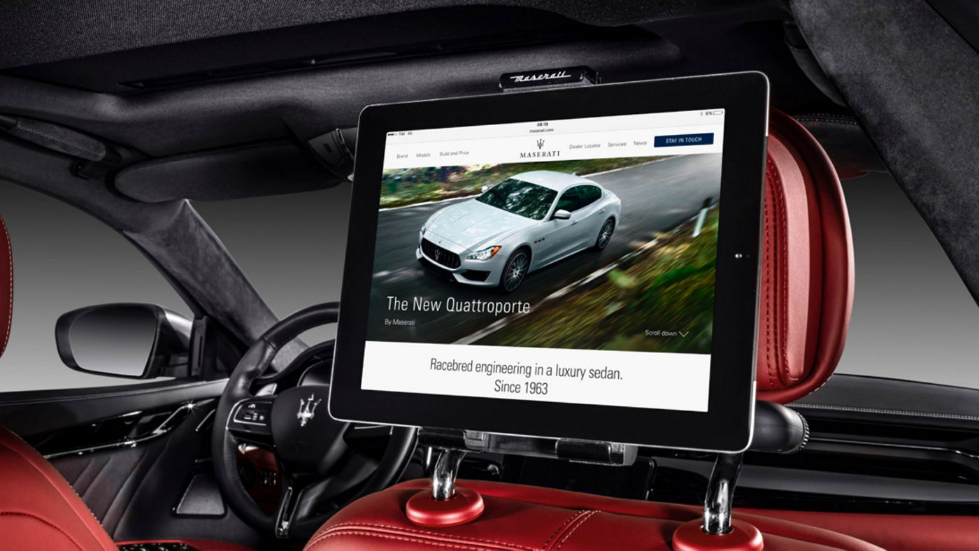 Maserati Quattroporte accessories - universal tablet holder