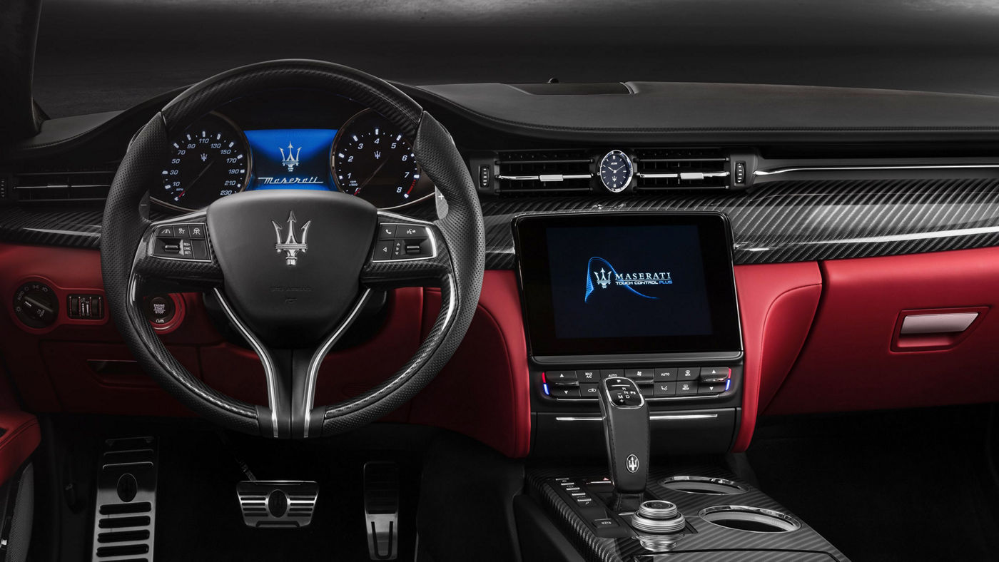 Maserati Cockpit und Infotainment Dashboard