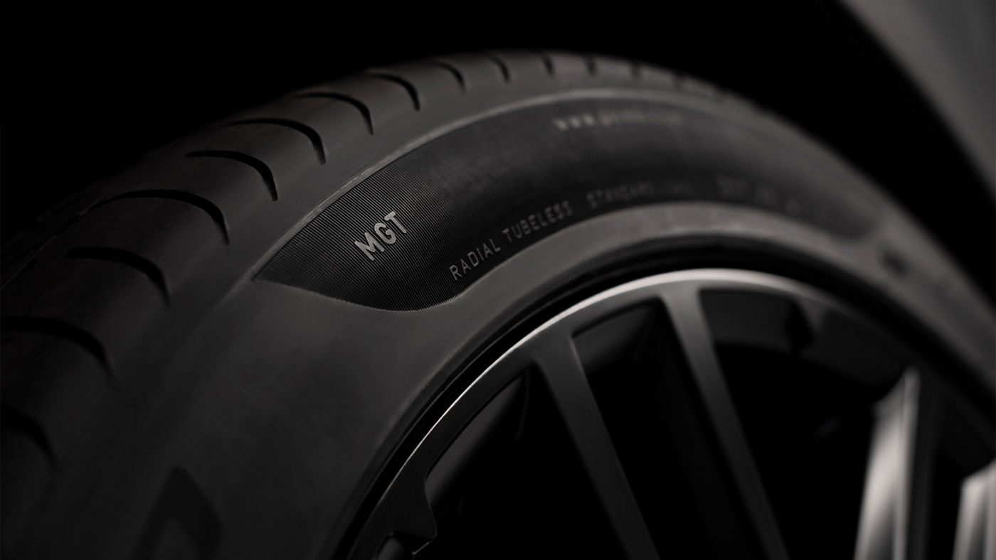 Neumático de Maserati Ghibli