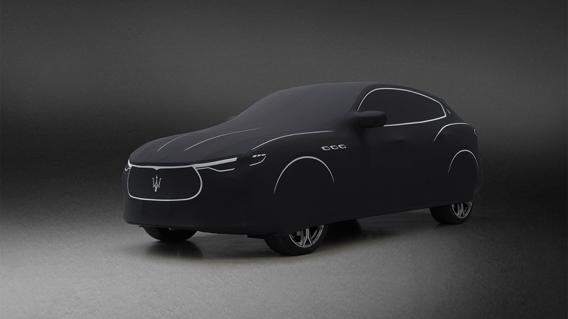 Funda protectora negra de Zegna para Maserati Levante