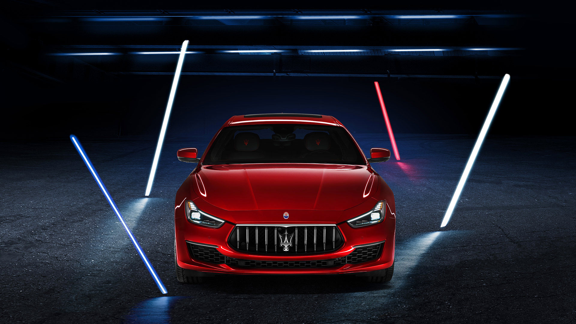 マセラティ公式 ギブリハイブリッド V8 トロフェオ各種お問い合わせはこちら