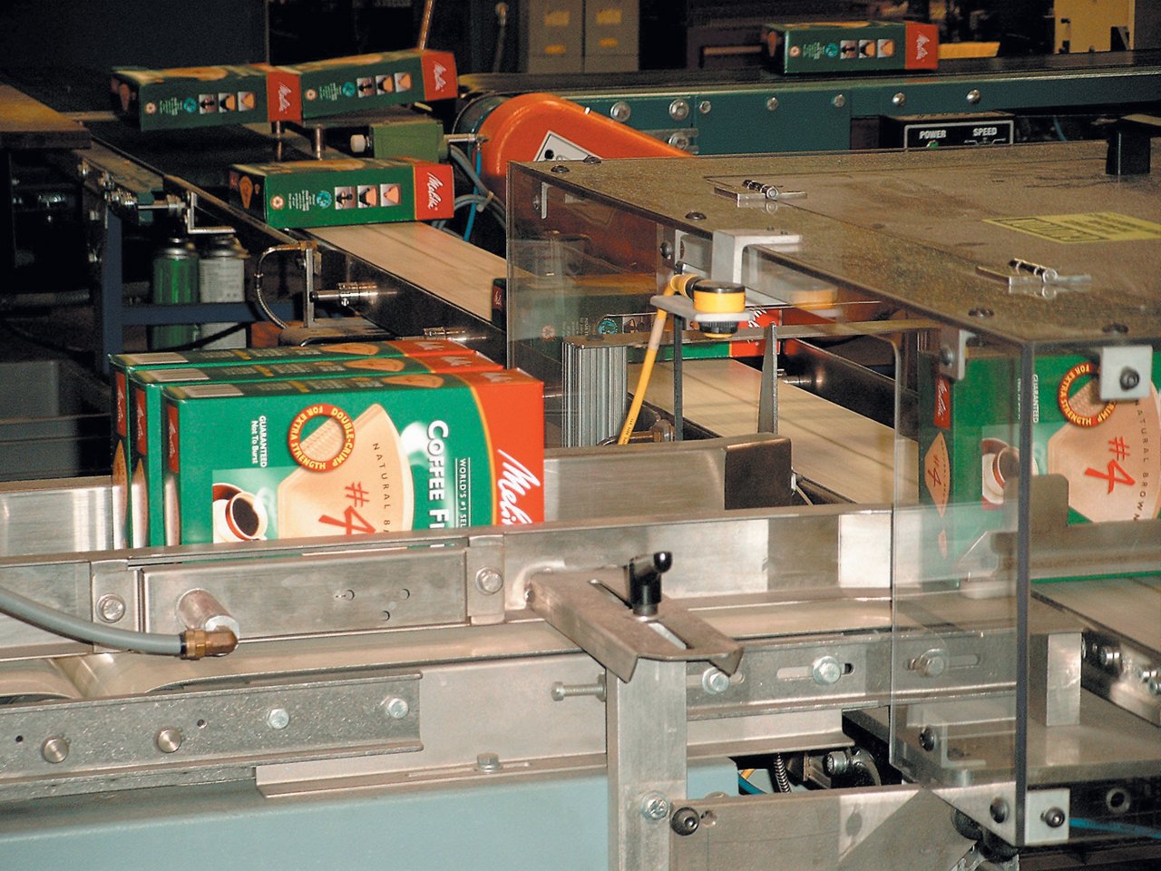 Blick in die Filterpapier-Produktion - 2000-er