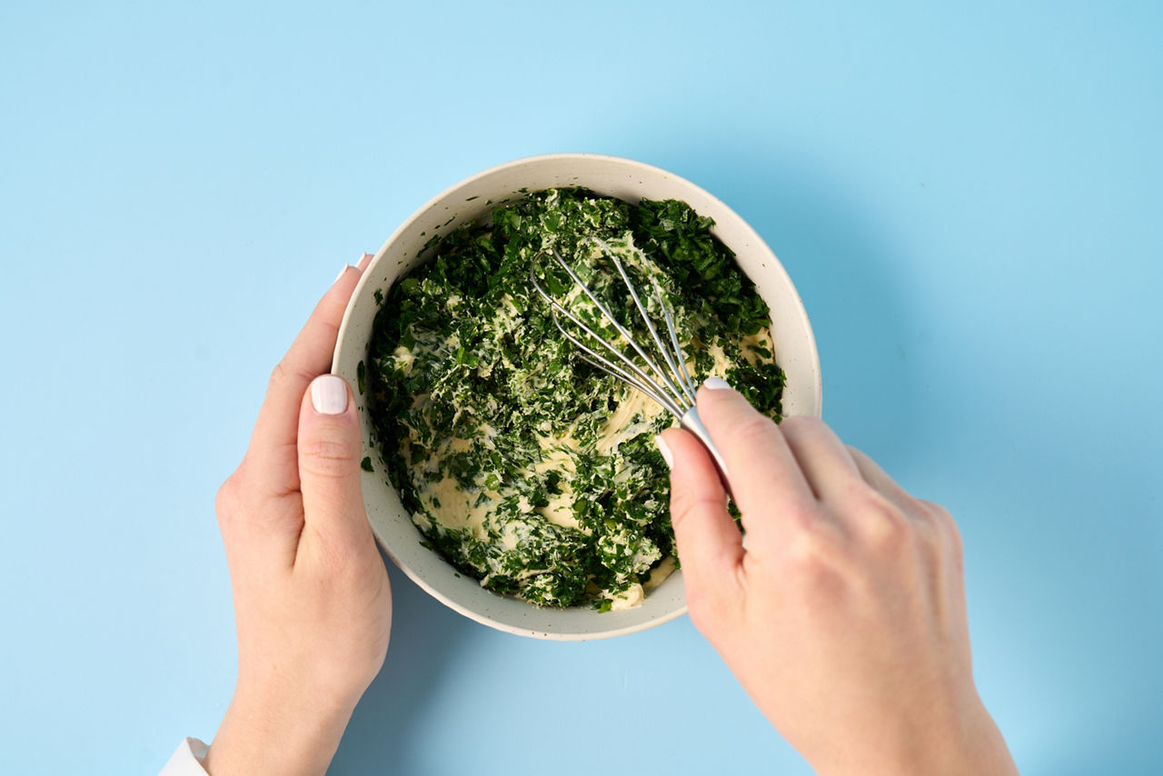 Chou rouge dans des assiettes