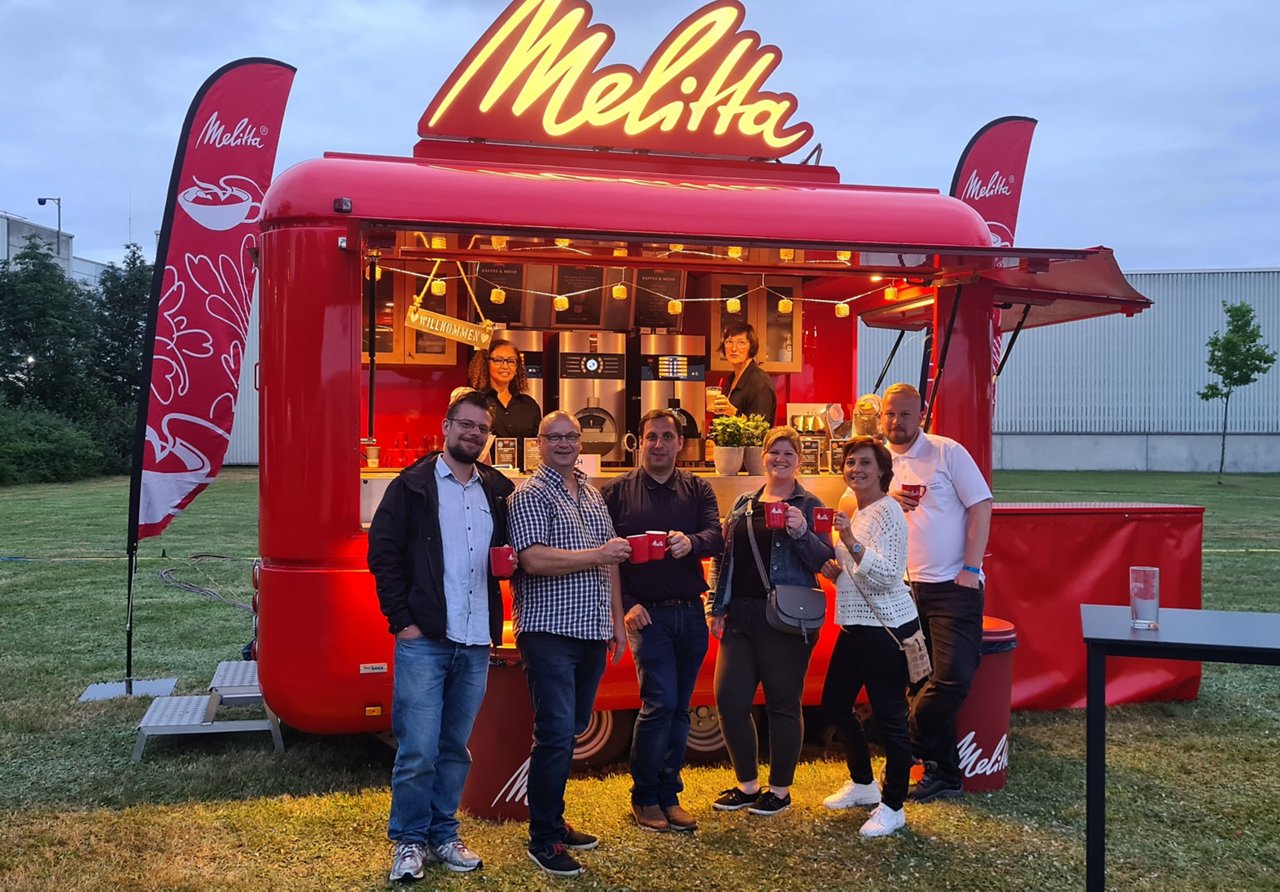 Melitta Cafémobil mit NKS-Mitarbeitern