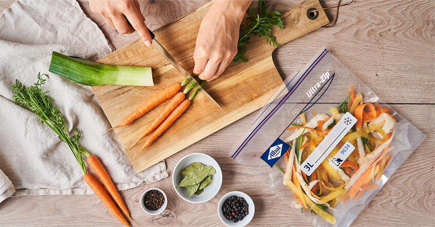 Chou rouge dans des assiettes