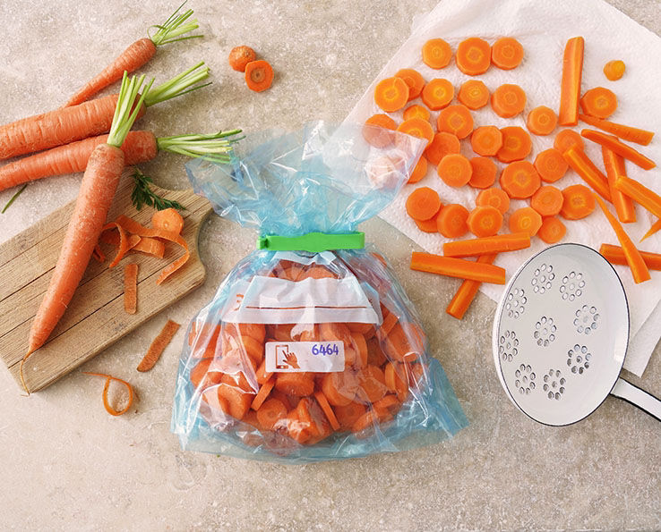 Chou rouge dans des assiettes