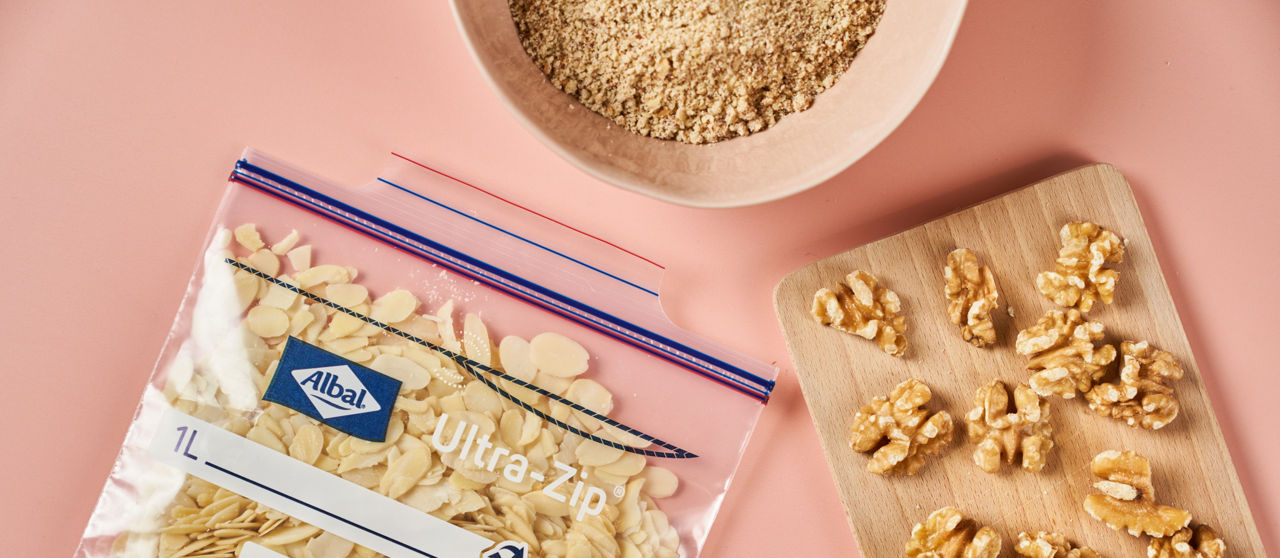 Chou rouge dans des assiettes