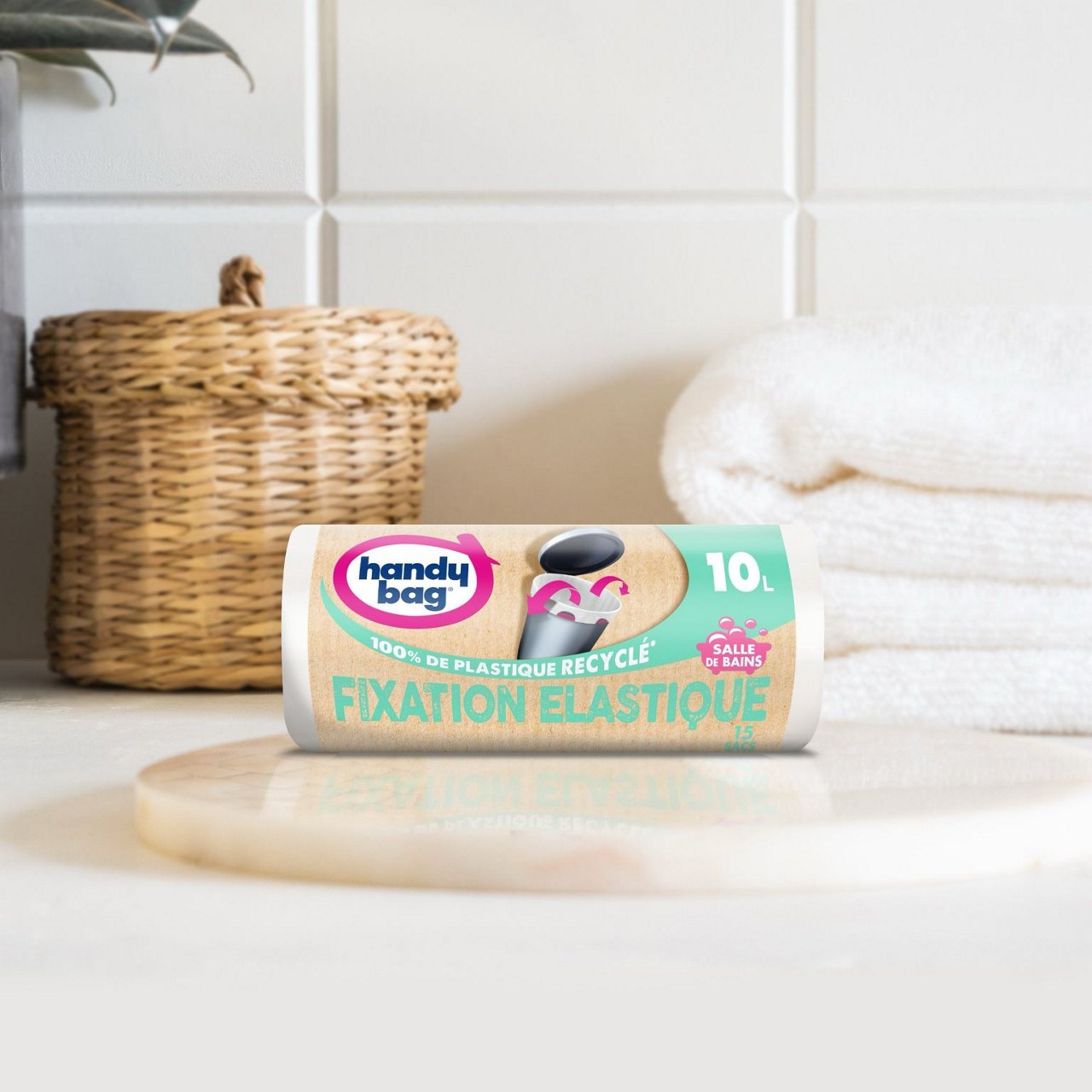 Sac poubelle Handybag dans une salle de bains