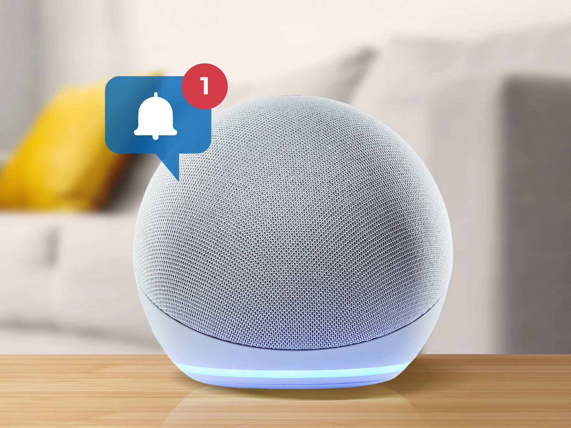 Amazon Echo Dot steht auf einem Couchtisch