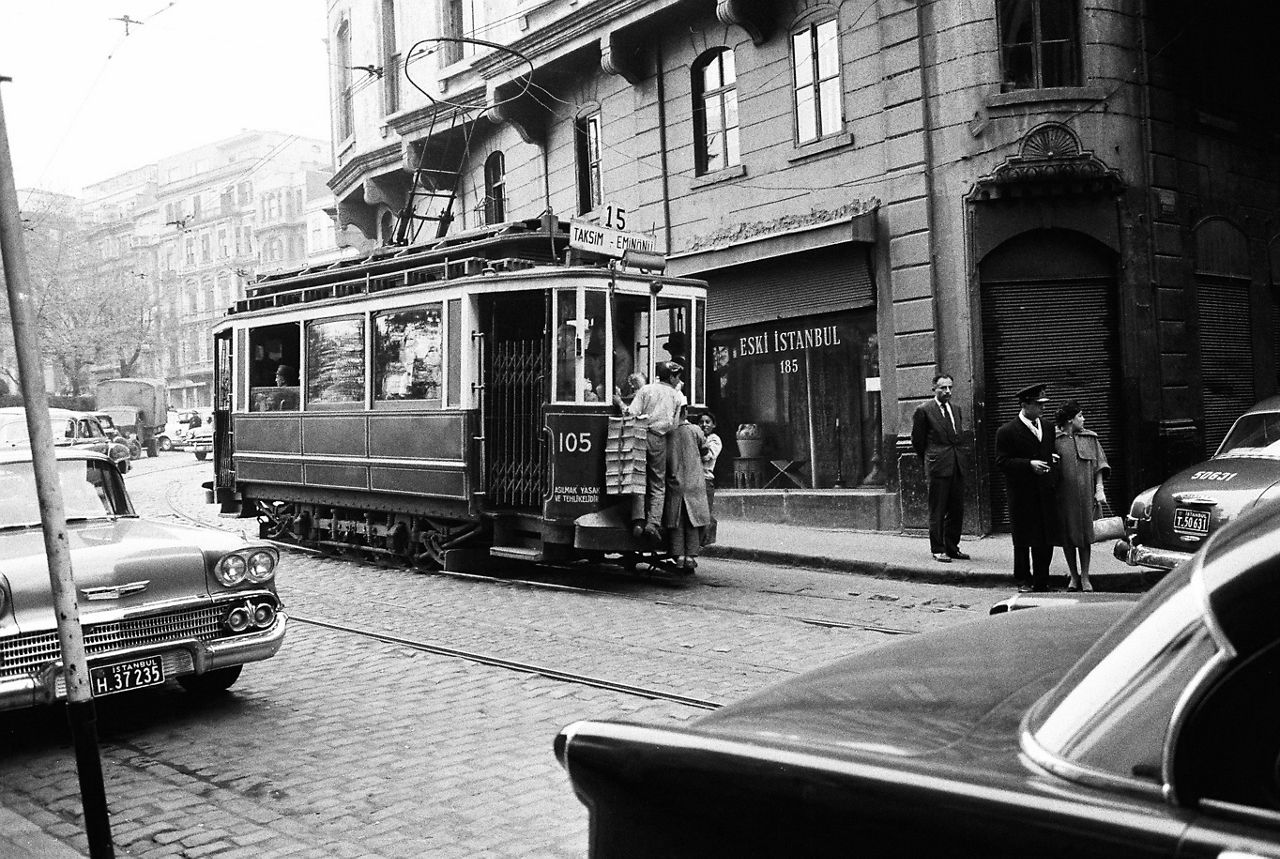 A streetcar passes by a military officer in Istanbul, Türkiye during a NATO ministers’ meeting in May 1960.